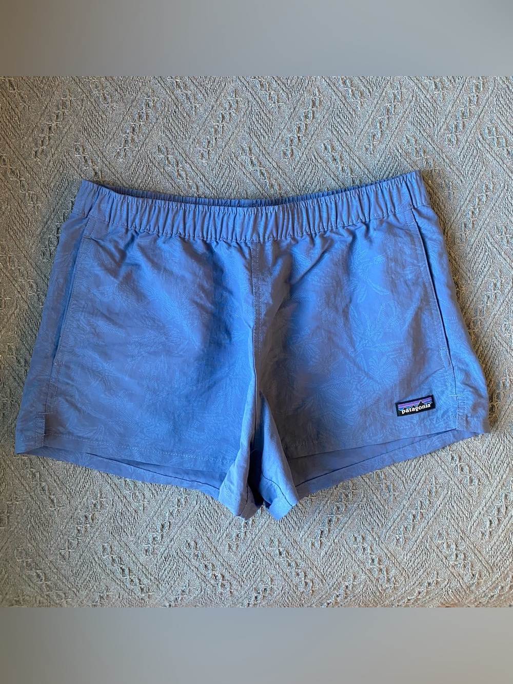 Patagonia Women’s Barely Baggies Shorts Current Blue/Monkey Flower Size Small